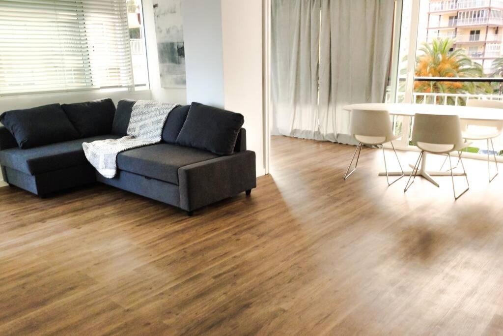 Apartamento Recien Reformado En Primera Linea Con Vistas A La Playa De La Almadraba Benicassim Ngoại thất bức ảnh